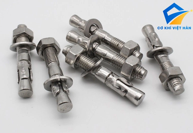 Tắc kê nở 3 cánh inox M8x80